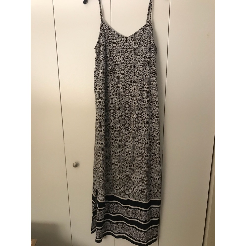 ❌BooHoo Spaghetti strap maxi dress